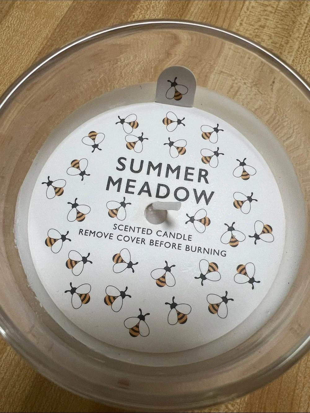 #2683* “4x4” Bee Accent White Glass Candle - Picture 2 of 16
